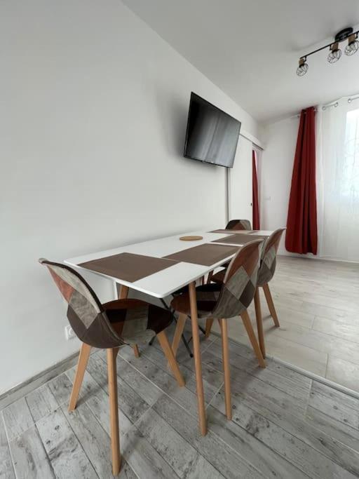 Appartement 3 Pieces Moderne 2 A 6 Personnes 라루브불 외부 사진